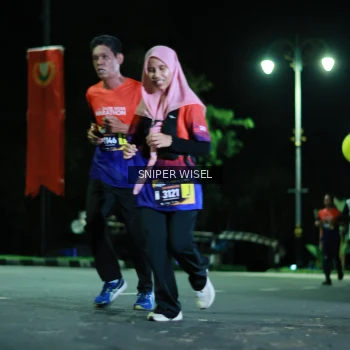 Runner Photo 3528370