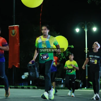 Runner Photo 3528408