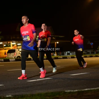 Runner Photo 3529860