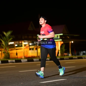 Runner Photo 3533019