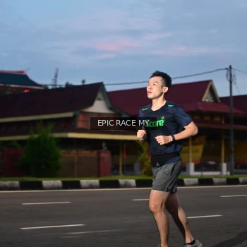 Runner Photo 3534133