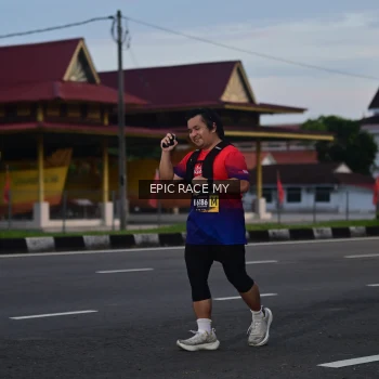 Runner Photo 3534157