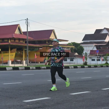 Runner Photo 3534213