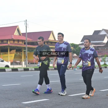 Runner Photo 3534240