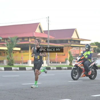 Runner Photo 3534373