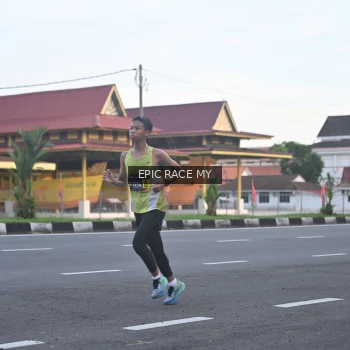 Runner Photo 3534447