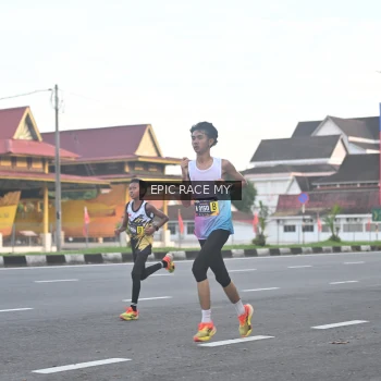 Runner Photo 3534463