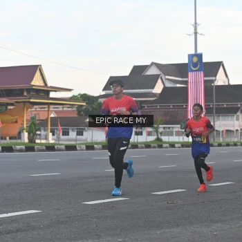 Runner Photo 3534525