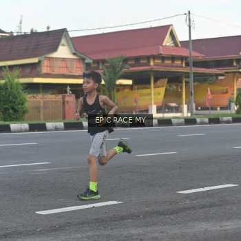 Runner Photo 3534554