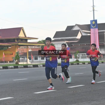 Runner Photo 3534590