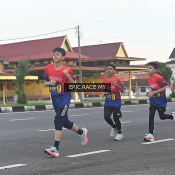 Runner Photo 3534594
