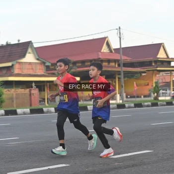 Runner Photo 3534597