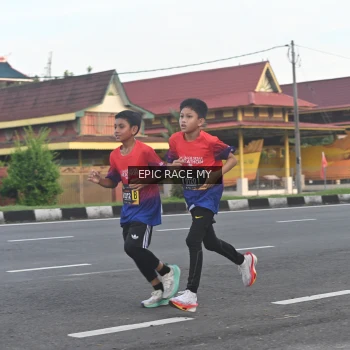 Runner Photo 3534599