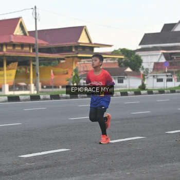 Runner Photo 3534605