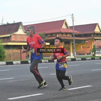 Runner Photo 3534610