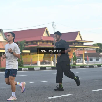 Runner Photo 3534645