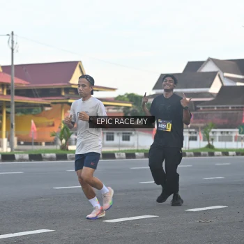 Runner Photo 3534650