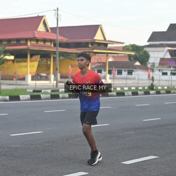 Runner Photo 3534656