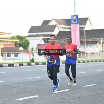 Runner Photo 3534678