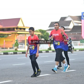 Runner Photo 3534688