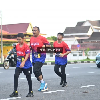 Runner Photo 3534689