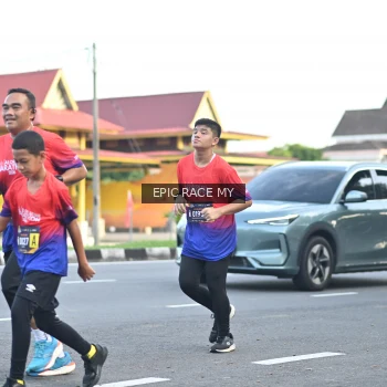 Runner Photo 3534690