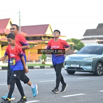 Runner Photo 3534699