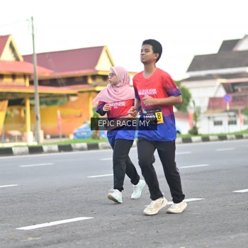 Runner Photo 3534715