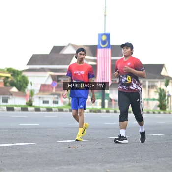 Runner Photo 3534765