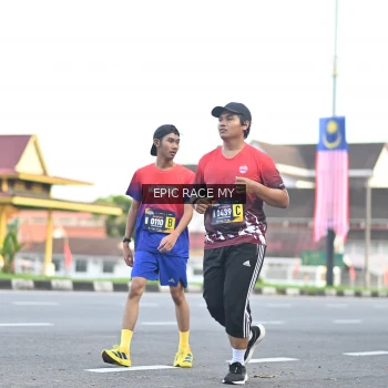 Runner Photo 3534772