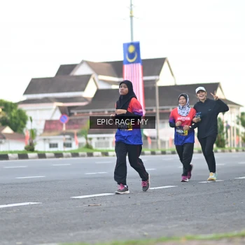 Runner Photo 3534835
