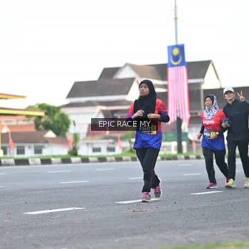 Runner Photo 3534843