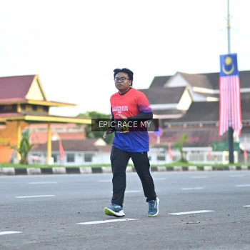 Runner Photo 3534873