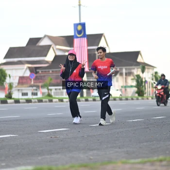 Runner Photo 3534946