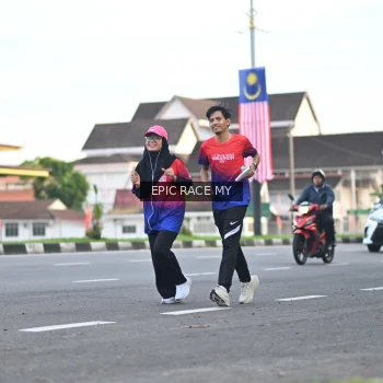 Runner Photo 3534955