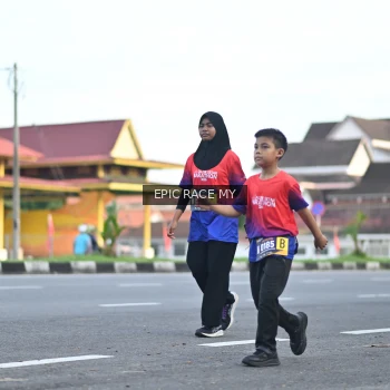 Runner Photo 3534993