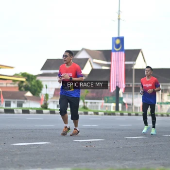 Runner Photo 3534999
