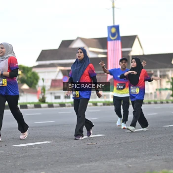 Runner Photo 3535039