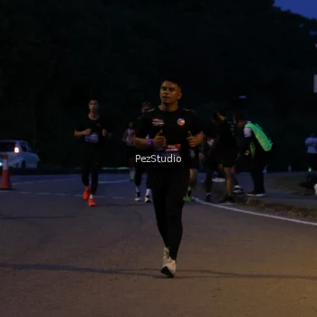 Runner Photo 3539403