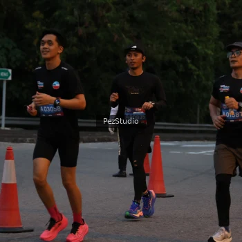 Runner Photo 3539565