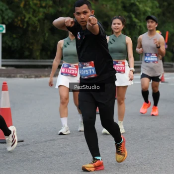 Runner Photo 3539816