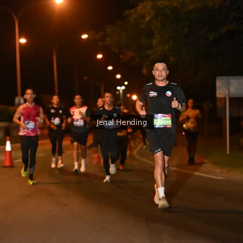 Runner Photo 3540797
