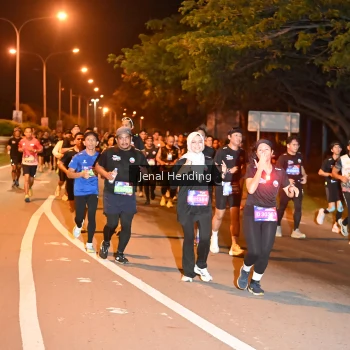 Runner Photo 3541043