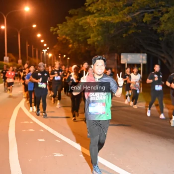 Runner Photo 3541046