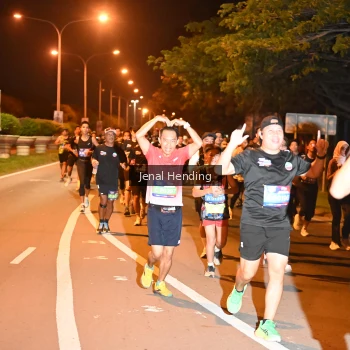 Runner Photo 3541047