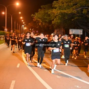 Runner Photo 3541062