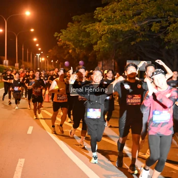 Runner Photo 3541070
