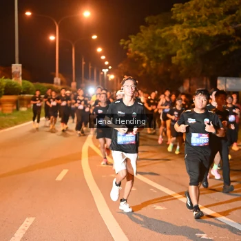 Runner Photo 3541086