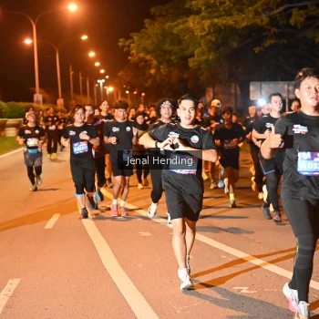 Runner Photo 3541093