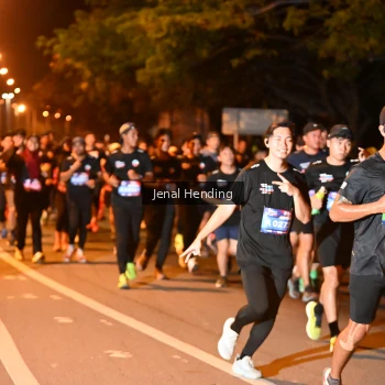 Runner Photo 3541098